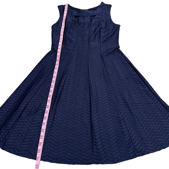 Enfocus Studio size 10 navy blue sleeveless mini dress with cutouts around chest - Picture 8 of 9